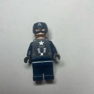 LEGO Marvel Avengers sh686 Captain America Dark Blue Suit Minifigure 76168